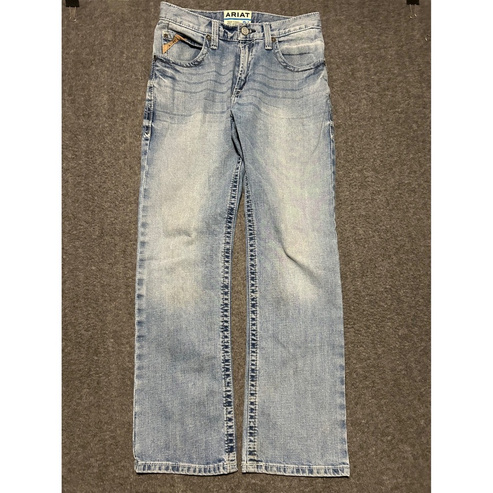 Ariat M2 traditional relaxed bootcut jeans light wash fit 30X31 (tag 30X32)